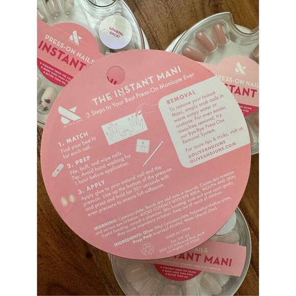 Olive & June The Instant Mani 4 Pack of Press on Nails New Short Length - Picture 2 of 4